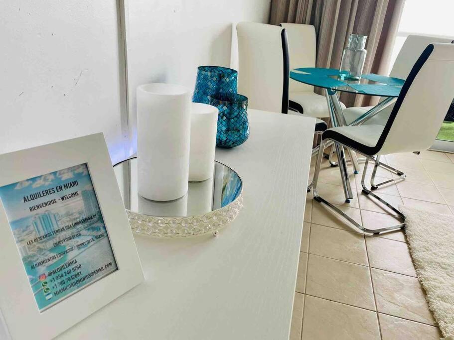 Alojamiento Con Balcon Hacia La Playa 115 Miami Beach Kültér fotó