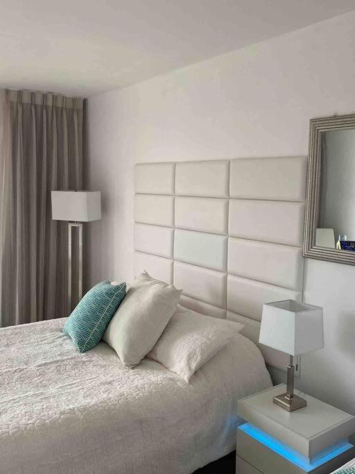 Alojamiento Con Balcon Hacia La Playa 115 Miami Beach Kültér fotó